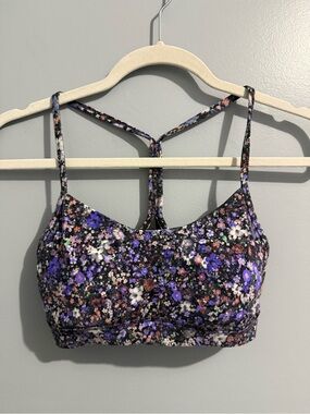 Lululemon Flow Y Nulu Bra Size 4